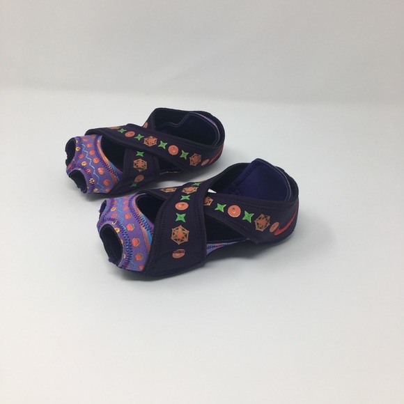 Women’s Nike Studio Wrap - Picture 1 of 3